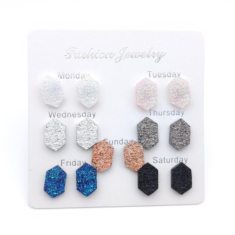 Body Jewelry Brands - 週の形をしたミニ樹脂イヤリング,ステンレススチールスタッド,六角形のデザイン,有名なブランド,女性向け