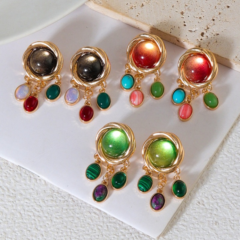 Body Jewelry Brands - カラフルなガラスクリスタルイヤリング女性用ミニマリストファッションユニークなタッセルスタッドゴールドカラーチャームボディブランドジュエリー