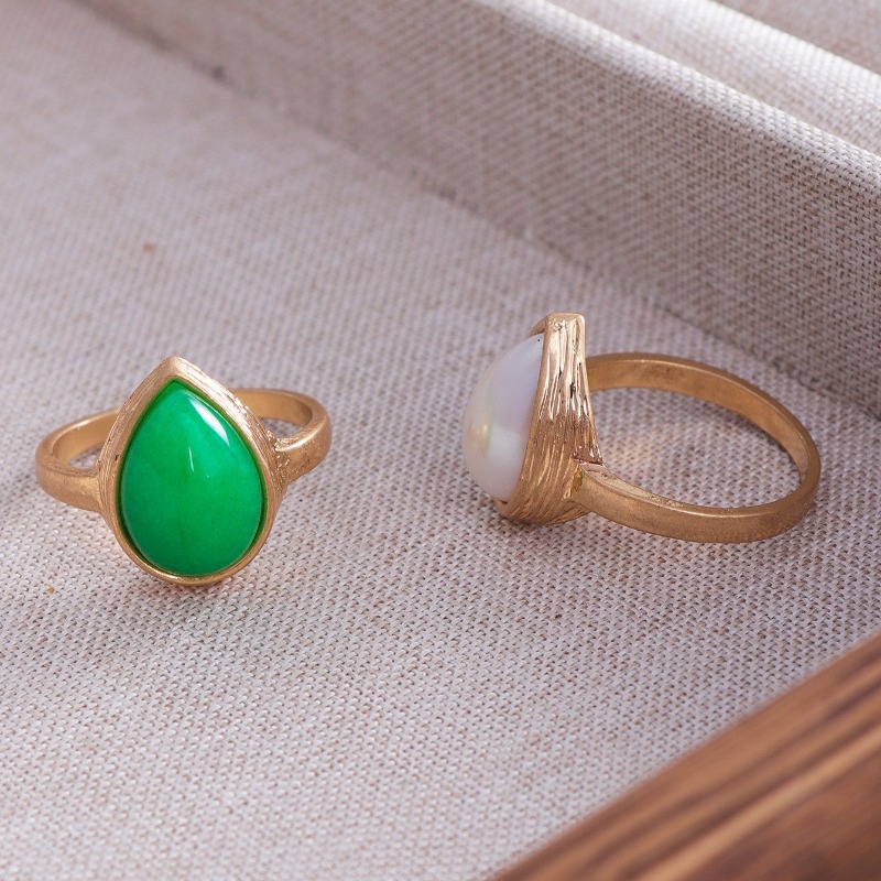 トレンドデザイン ユニーク ヴィンテージ ティアドロップリン - Body Jewelry Brands のレビューと価格