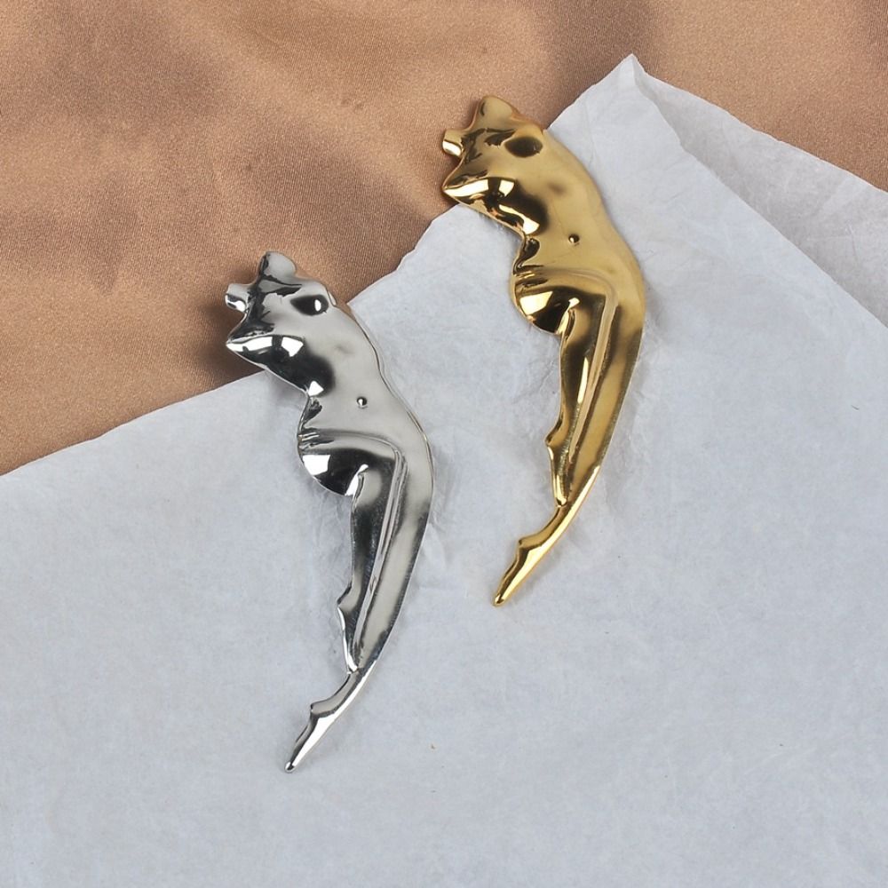合金光沢ボディ彫刻ブローチジュエリーアクセサリー少数民族デザ - Body Jewelry Brands のレビューと価格