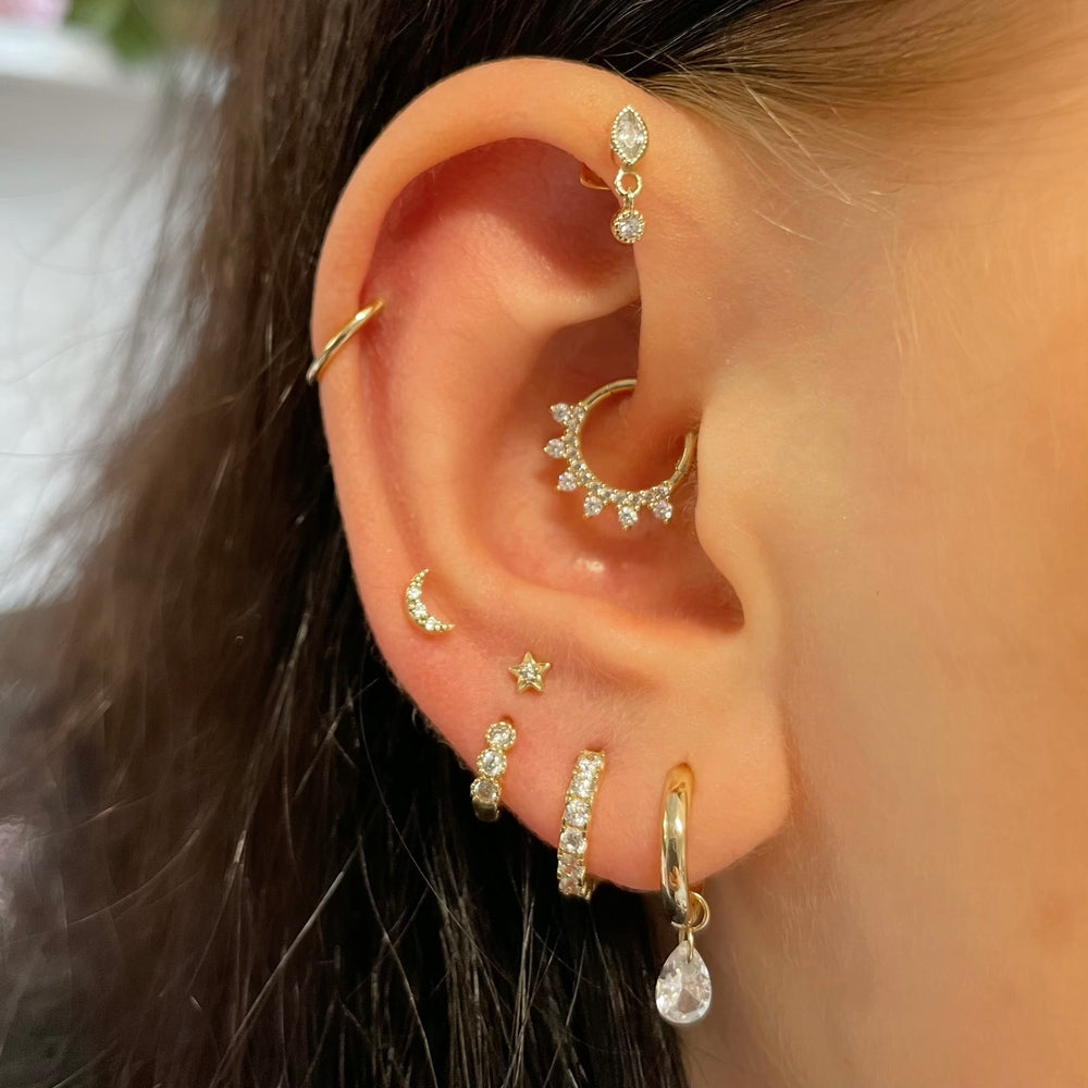星と月のスタッドが付いたイヤリング,女性用,韓国のファッショ - Flat Back Labret Stud のレビューと価格