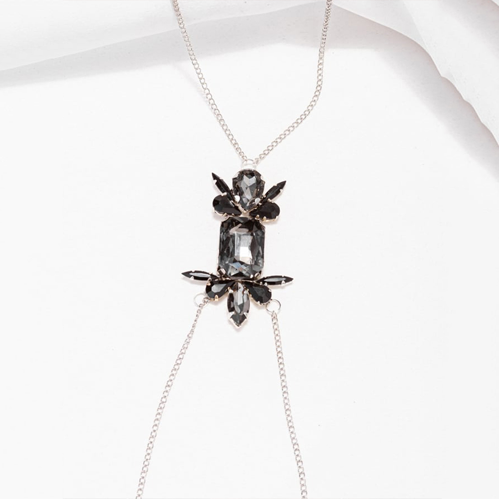 Stonefans-女性用の幾何学的なクリスタルチェストチェ - Body Jewelry Dubai のレビューと価格