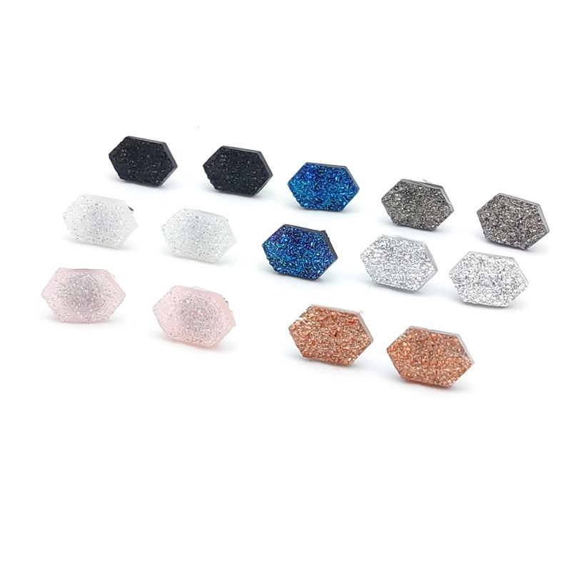 週の形をしたミニ樹脂イヤリング,ステンレススチールスタッド, - Body Jewelry Brands のレビューと価格