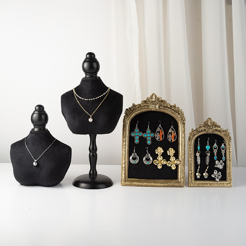 黒ベルベット製バストフォームジュエリーディスプレイスタンド、 - Body Jewelry Stores のレビューと価格